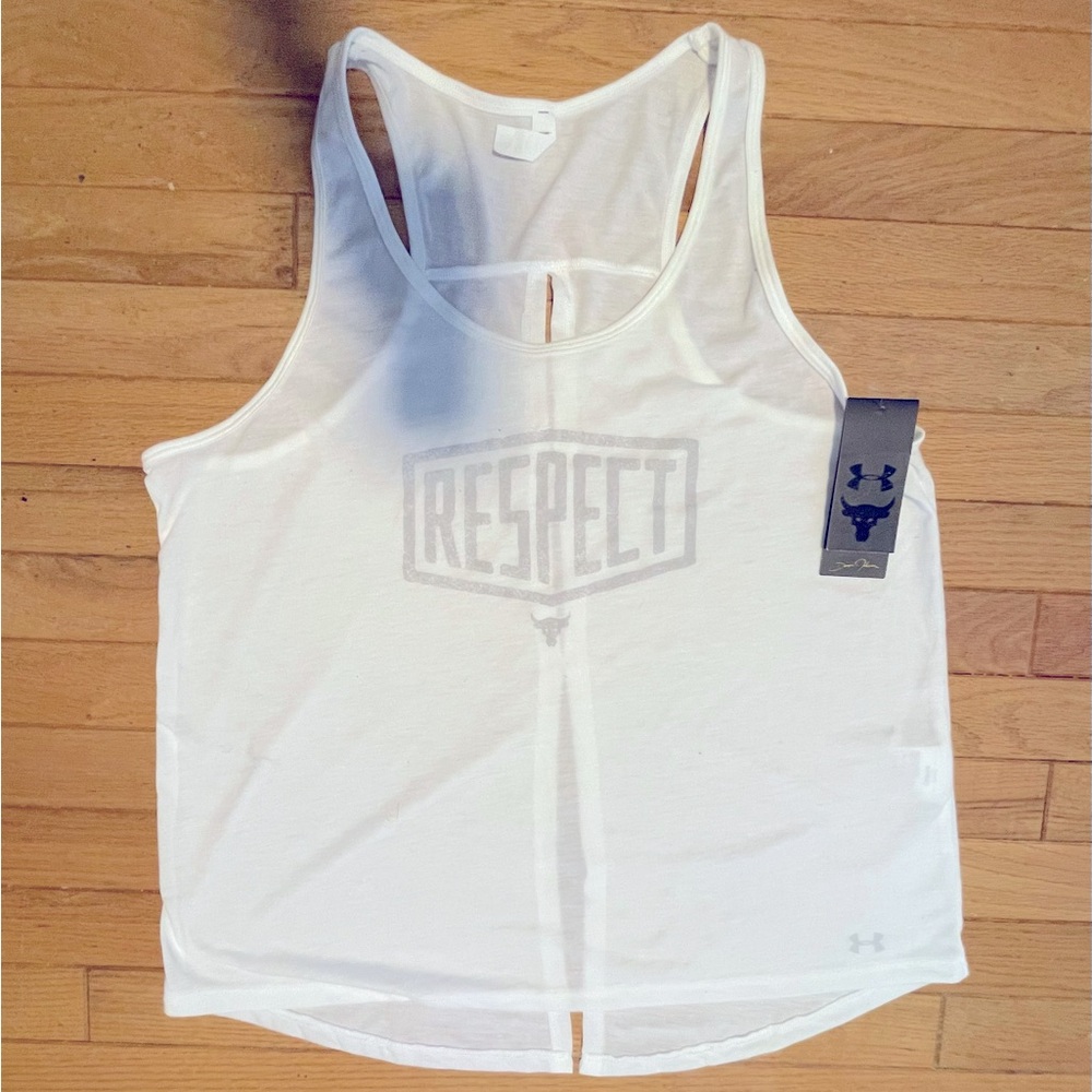 Women’s white under armour project rock tank